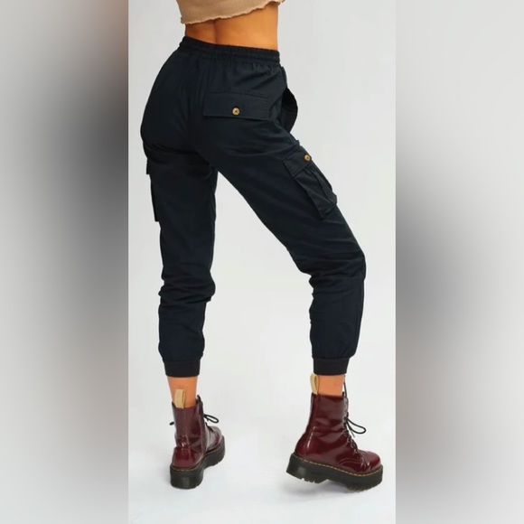 Kuwalla Tee Black Linen Cargo Pants - Picture 3 of 12